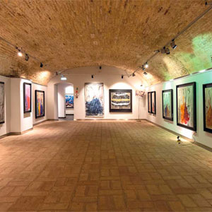 Sala de exposiciones - edificio Caja Rural de Aragón