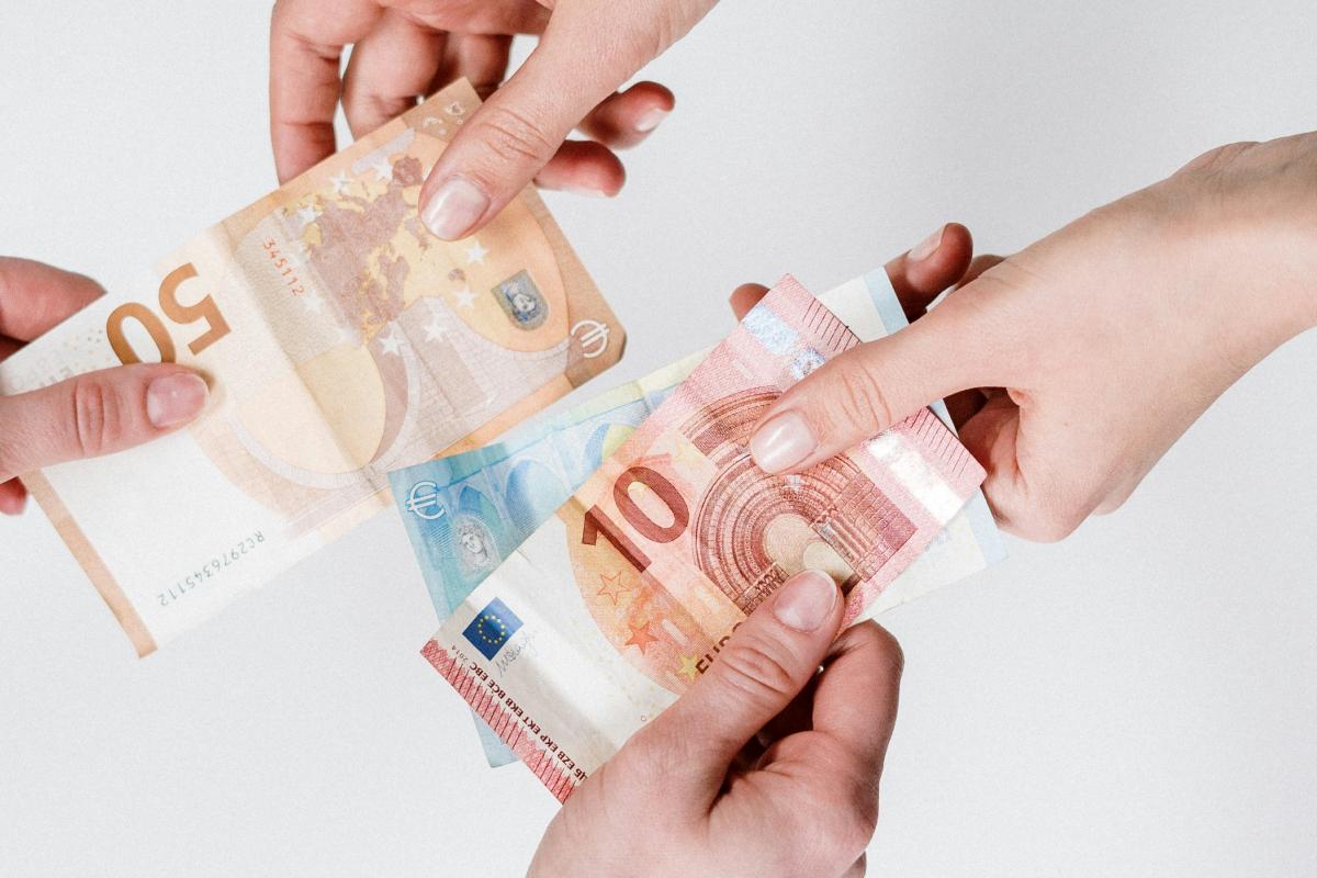 Finanzas en pareja: gestiona el dinero sin perder autonomía 