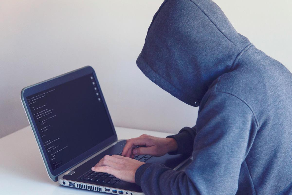 Cómo generar contraseñas seguras y proteger tus operaciones online.